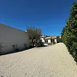 Villa Villa - Piscine au sel - Terrain de Pétanque - Jardin - Climatisation *