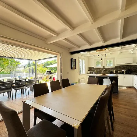 Βίλα Rochevida - Piscine - Pres D'avignon Et Du Pont Du Gard Rochefort-du-Gard